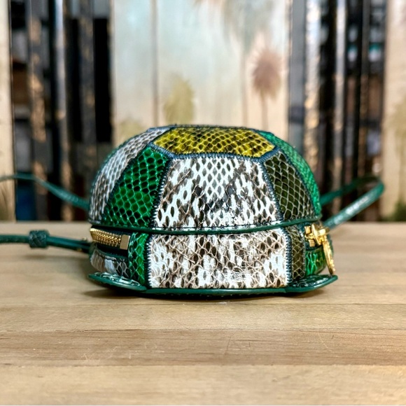 Tory Burch Green Embossed Leather Mini Turtle Crossbody Shoulder Bag - Picture 4 of 16